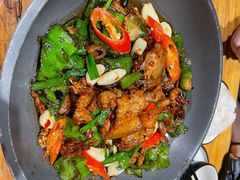 -老滇山寨•云南特色菜•地方菜•民族风情歌舞表演(金碧店)