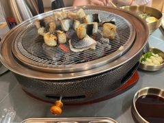 -围炉肉舍•炭烤活鳗•丹东海鲜烤肉(步行街店)