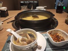 -一朵菌·野生菌探索家火锅(南亚店)