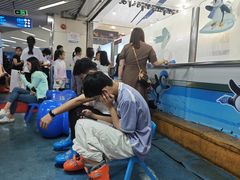 -正佳冰河湾真冰滑冰场