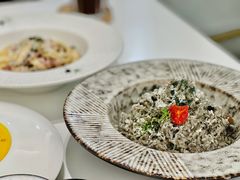 -露露家咖啡店