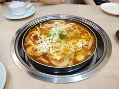 -三清洞摩西韩式年糕火锅(威高广场店)