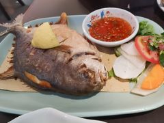 香煎鲳鱼-大头虾越式风味餐厅(光明广场店)