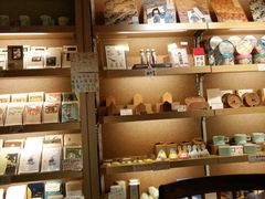 -猫的天空之城概念书店(苏州诚品店)