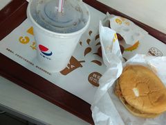 -华莱士·全鸡汉堡(沙井车站店)