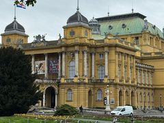 -耶拉契奇总督广场