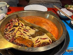 -房子红了鱼豆花重庆老火锅(广厦学院店)