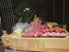 -铭牛烧肉·和牛海鲜自助(高新月牙湖店)