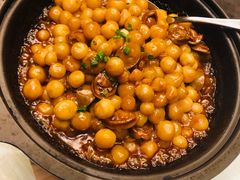 小鲍鱼焖细土豆-湖滨客舍·湖北菜