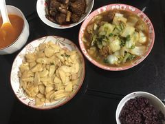 -鲸育宝宝月嫂(徐汇店)