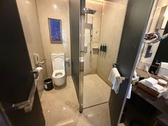 -广州天河希尔顿酒店