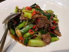 炒酱牛肉-坛宗剁椒鱼头(河西王府井店)