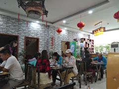 大堂-壹阁胡羊焖饼(特色小吃街店)