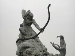 -巴陵广场