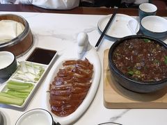 -梅利汴京烤鸭•开封豫菜地标店(东大街店)
