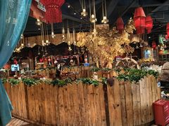 -老滇山寨•云南特色菜•地方菜•民族风情歌舞表演(金碧店)