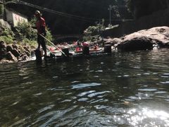 -安吉龙王山峡谷漂流