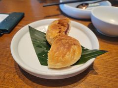 玫瑰鲜花饼-云海肴·汽锅鸡·云南菜(苏州中心店)