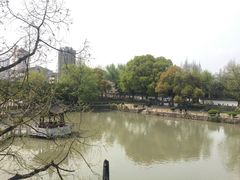 -汇龙潭