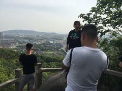-灵岩山风景区