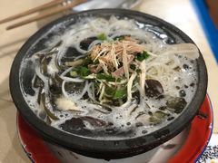 -刚砂锅鸡丝米线