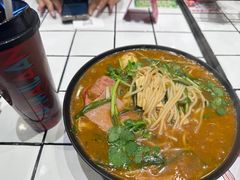 -肥汁米蘭香港米线(长宁来福士店)