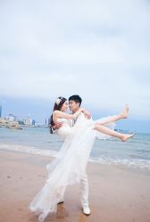 -都市丽人婚纱摄影