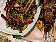 -寂寞的豆芽 烧烤酒场(丽景店)