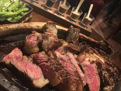 -恰餐厅及酒吧 CHAR Bar & Grill (北京丽都皇冠假日店)