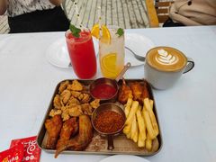 -桉树林A coffee 森林餐厅(三圣乡店)