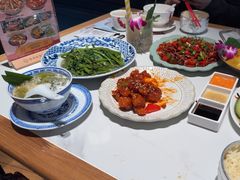 -芽笼芽笼新加坡餐厅(环球港店)