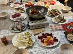 -玩坞轰趴馆·户外团建聚会主题生日派对馆(世豪广场店)