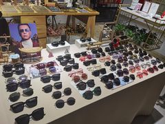 -肆兮眼镜·蔡司·徕卡战略合作店(大坪店)