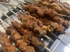 -烤肉小伙烤肉店