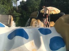 -热带风暴水上乐园(新镇路)