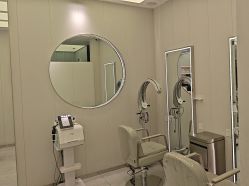 -PE SALON