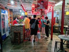 大堂-三个大叔烤羊肉串·炭炉砂锅菜(西三旗店)