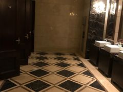 -昆山皇冠国际会展酒店