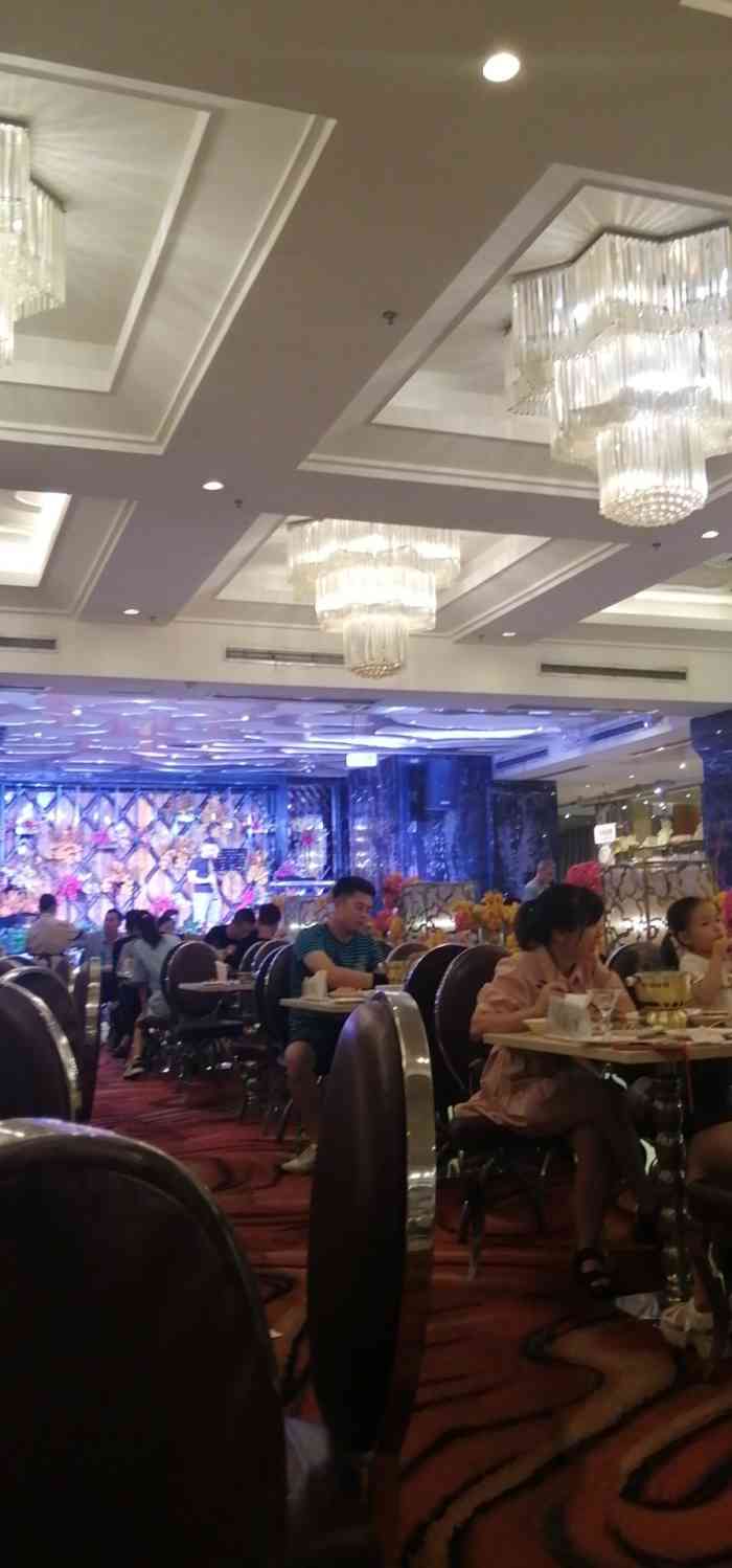 芭菲盛宴解放碑英利国际店
