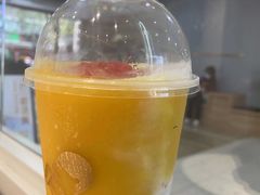 -喜茶(滨江宏岸店)