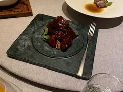 苹果木烟熏小牛肉-三利音·东方司宴(外滩店)