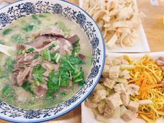 -八百里牛肉汤(盖饭·锅贴·万象城店)