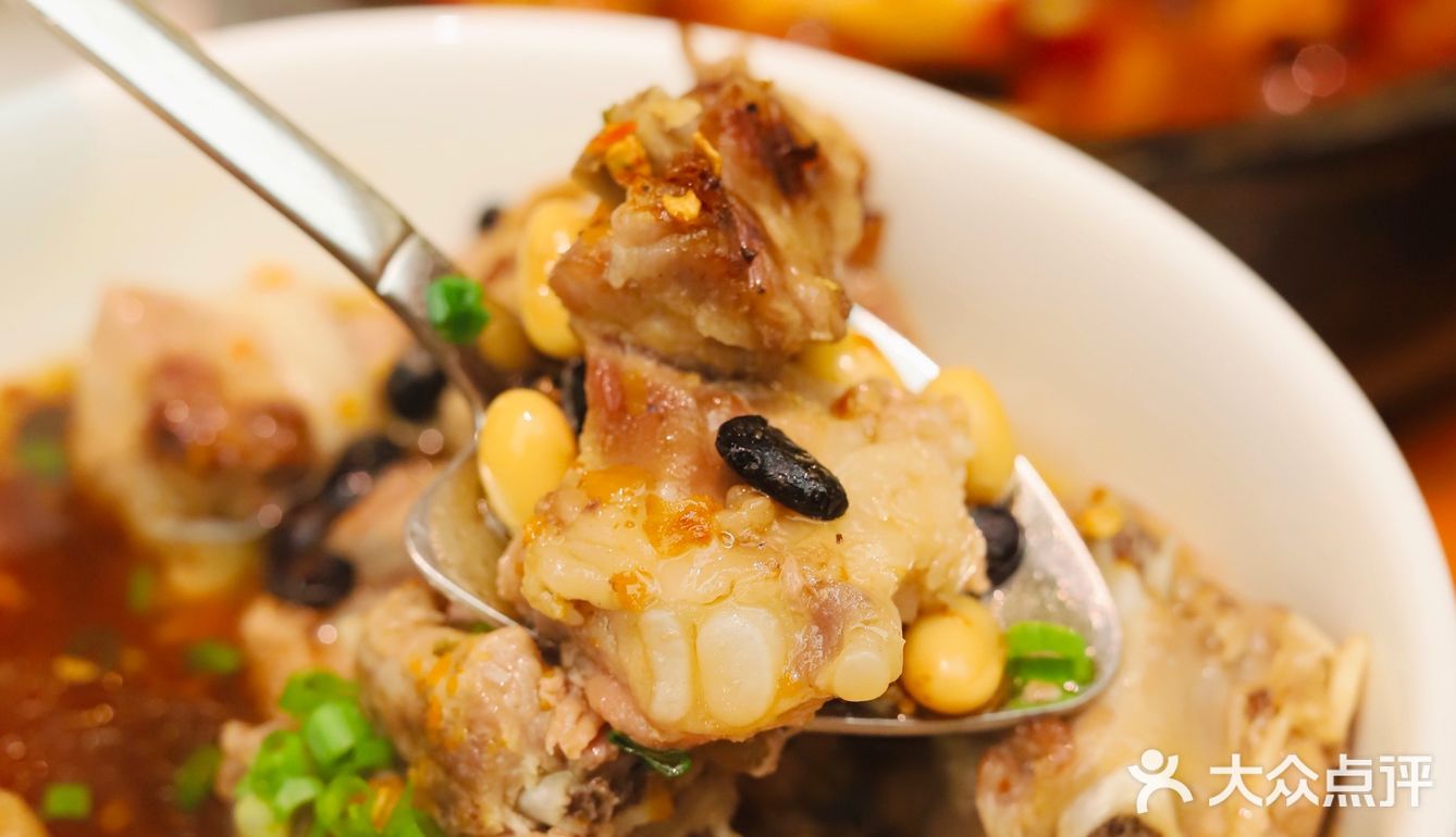 拔草上海湘菜排队王 不负期待的炊烟小炒黄牛肉