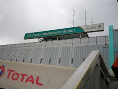 -奥利弗·雷金纳德·坦博国际机场