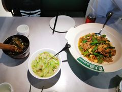 -费大厨辣椒炒肉(黄兴中心广场店)