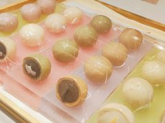 蓝莓摩提-西树泡芙(喜隆多店)