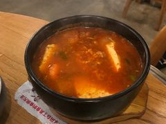 海鲜嫩豆腐汤-姜虎东白丁烤肉(深圳湾后海汇店)