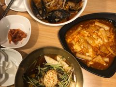 -军硕烤肉·部队火锅(二七万达店)