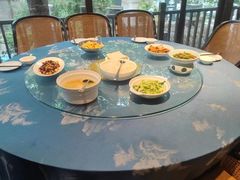 -辣螃铠盆盆蟹大排档(海昌店)