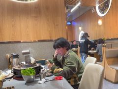 -围炉肉舍丹东海鲜烤肉·烤活鳗(步行街店)